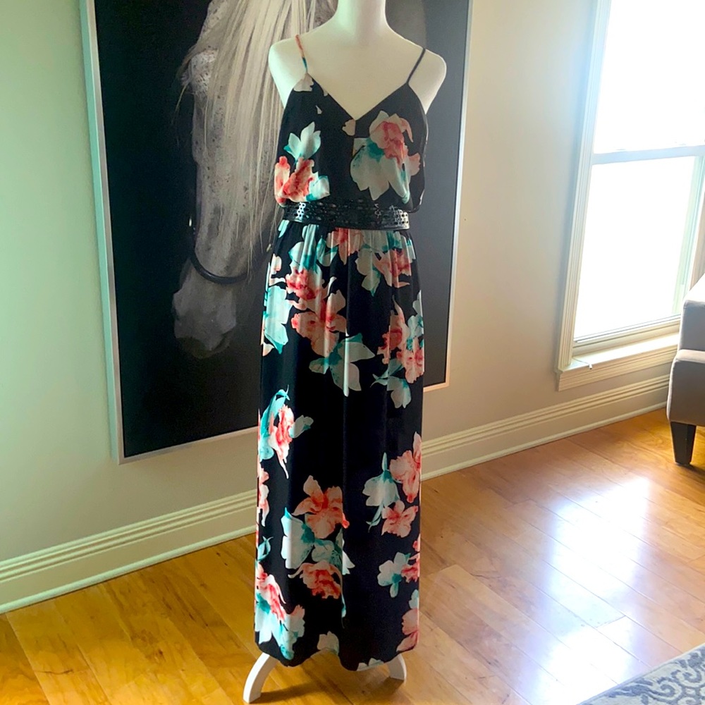 White House Black Market Floral Maxi Dress